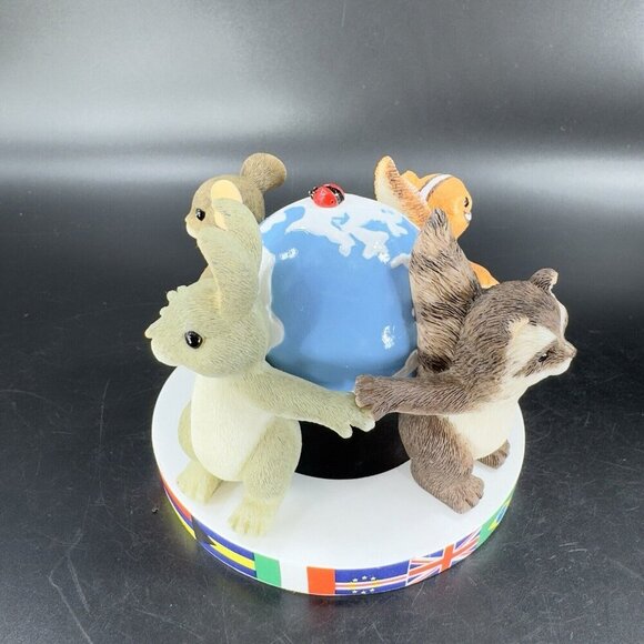 Charming Tails Fitz and Floyd Friends Around The World Resin Whimsical Figurine - Picture 14 of 16